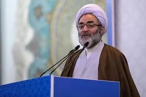 امام جمعه رشت: آمریکا در حال فرار ذلیلانه از منطقه است