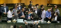 مجلس انقلابی و حاشیه‌های جنجالی‌اش