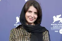 تصویری از لیلا حاتمی در آغوش مادر و پدر