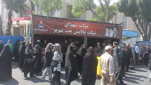خادمانِ پالایشگاه تبریز  در مسیر سوگواران صفر
