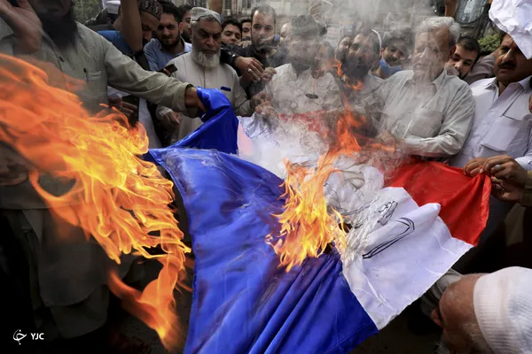 اعتراض به انتشار کاریکاتورهای پیامبر اسلام (ص) در پیشاور، پاکستان