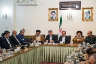 جلسه مدیریت بحران خوزستان/جهانگیری: مردم خوزستان تحمل و بزرگواری کردند/کل امکانات کشور برای حل بحران بسیج شود