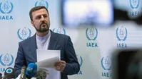 غریب‌آبادی: توپ در زمین آمریکاست