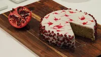 طرز تهیه چیز کیک انار؛ برای شب یلدا آماده شوید