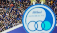 جنگ پرسپولیس و استقلال بالا گرفت