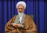 آیت‌الله جوادی‌آملی: مساله حجاب با فشار سرنیزه حل نمی‌شود