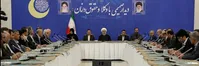 روحانی: روزهای سخت و مشکلات جنگ اقتصادی آمریکا علیه ملت شروع شده| تحریمهای آمریکا، جنایت علیه بشریت است| حکومت جمهوری اسلامی، حکومت قانون است| مردم در صورتی در کنار نظام خواهند بود که باور کنند همه به قانون احترام می‌گذارند