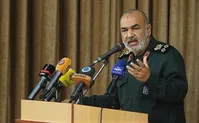 هشدار فرمانده سپا به آمریکا و متحدانش: هرگز اجازه نمی‌دهیم جنگ به ایران بکشد| هرکس میخواهد کشورش میدان نزاع شود، بسم الله|تا آخر ادامه می‌دهیم و نقطه امنی باقی نمی‌گذاریم