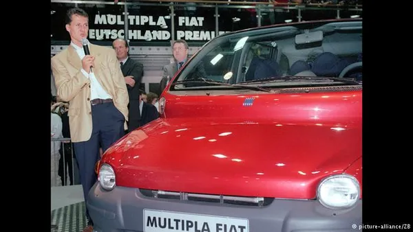 Fiat Multipla
Fiat Multipla
فیات مولتیپلا، خودرویی ایتالیایی است که نام آن در اکثر لیست&zwnj;های "خودروهای زشت" تکرار شده است.