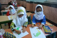 ۳ پرسش عباس عبدی درباره‌ی مسمومیت دانش‌آموزان دختر
