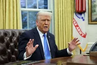 ترامپ: از نزدیک ایران را زیر نظر داریم؛ اگر کسی را اعدام کنند به آنها حمله خواهیم کرد