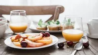 چند دقیقه بعد از بیدار شدن باید صبحانه بخوریم؟