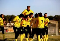 شهرآورد اصفهان به سود سپاهان به پایان رسید
