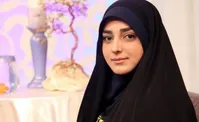 عکس | مجری تلویزیون چادر از سرش برداشت؟