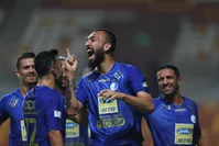 چالش مهم نکونام در مورد پست روزبه چشمی؛ دفاع یا هافبک دفاعی؟