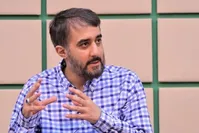 فیلم| توییت جنجالی مداح معروف با سکانسی از سریال محبوب تلویزیون