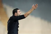 نکونام: لیگ را تعطیل کنید