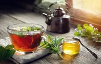 این دمنوش‌ها در ماه رمضان آب بدن را تامین و باعث هضم غذا می‌شود