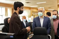 عشقی: ریزش بورس بخاطر دولت روحانی است!