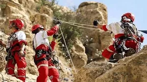 امدادرسانی به ۳ نفر در ارتفاعات کوه نور البرز