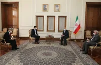 دیدار قائم مقام وزیر خارجه کره جنوبی با مقامات ایران؛ کره چقدر به ایران بدهکار است؟