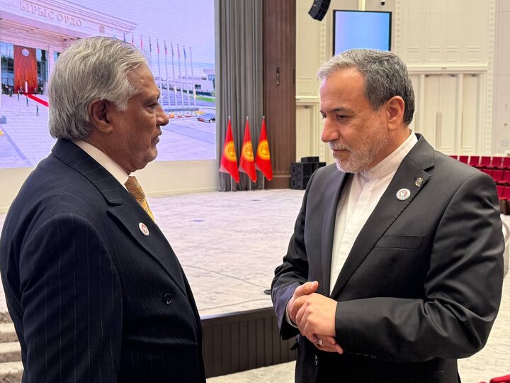 دیدار عراقچی با وزیر خارجه چین در بیشکک دیدار عراقچی با وزیر خارجه چین در بیشکک