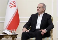بررسی راه‌حل مشکلات اقتصادی در جلسه پزشکیان با رهبر انقلاب