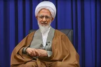 فیلم| آیت الله جوادی‌آملی: هر کس با شما اختلاف دارد؛ اختلاف را حل کن، نه مخالف را از پا در بیاور!