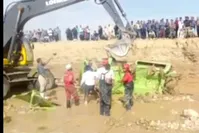 تصاویر هولناک از سیل مشهد/ ۶ تبعه عراقی به همراه راننده ایرانی جان باختند