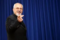 ظریف: ترامپ می‌خواست من را در فرانسه ببیند، اجازه ملاقات نداشتم|  اگر برجام خیانتی بدتر از ترکمنچای است چرا آن را دور نمی‌اندازید؟