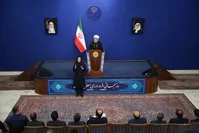روحانی: آمریکایی‌ها پیام خصوصی برای مذاکره فرستادند| با همه فشارهای اقتصادی، مردم ایران عزت خود را حفظ کردند و پیروز شدند| توضیح درباره گران شدن بنزین
