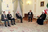 استقبال از گسترش روابط با فرانسه/روحانی: پیام برجام برای ‏جهان مهمتر از متن آن بود/ژان‌مارک‌ارو: همه باید از برجام مراقبت کنند