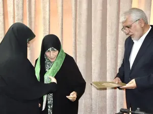 بانوان امدادگر دفاع مقدس تجلیل شدند