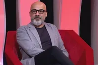 فیلم| وقتی امیر آقایی، عشق سابقش را ناگهان در کافه دید