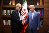 برنامه دولت پزشکیان برای کارمندان، حقوق بگیران و کسبه چیست؟