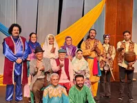 عبدلی و اوستا بعد از ۲۰ سال با هم روی صحنه تئاتر آمدند