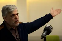 انتقاد مهاجری از افاضات معاون بی اطلاع رئیس جمهور:  اگر دولت عرضه مهار گرانی را ندارد چه ربطی به دولت روحانی دارد؟