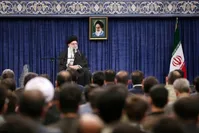 رهبر انقلاب: اگر آمریکا از منطقه خارج شود، درگیری ها تمام خواهد شد